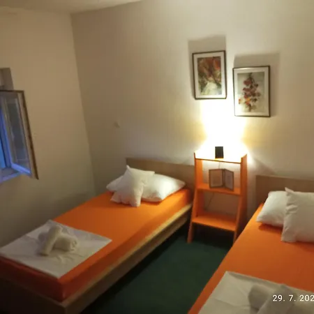 Lägenhet Vacanza Apartment *